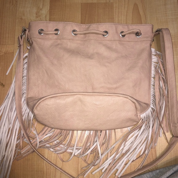 Tassel Purse. - Picture 7 of 7